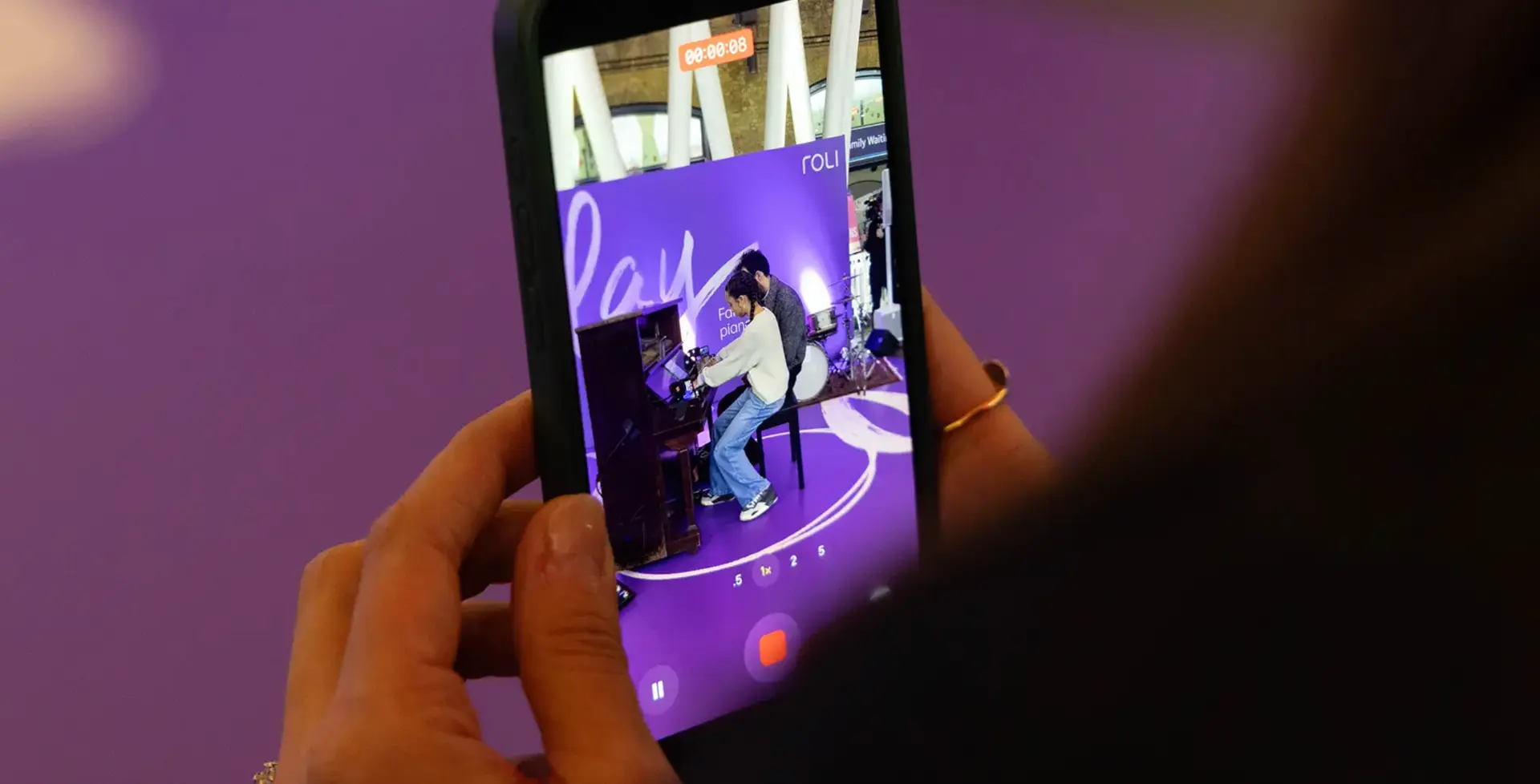ROLI campaign installation by Undercover Arts