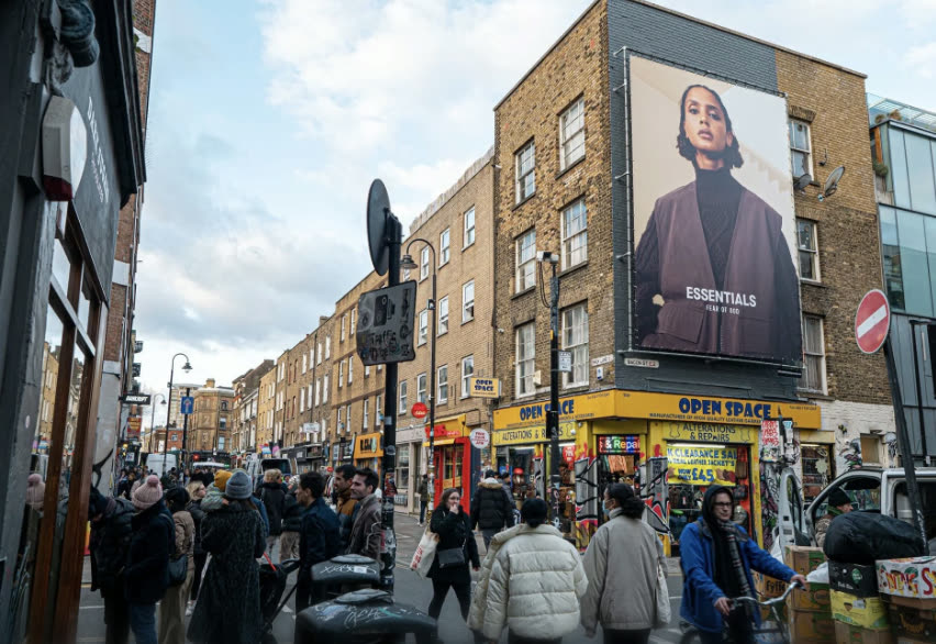 London out of home campaign site 6